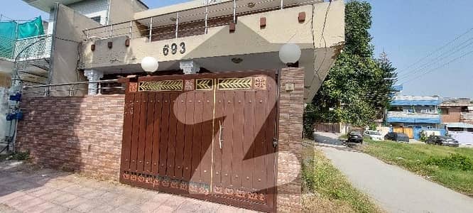 آئی ۔ 9 اسلام آباد میں 3 کمروں کا 5 مرلہ مکان 85.0 ہزار میں کرایہ پر دستیاب ہے۔