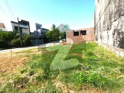 PRIME LOCATION KANAL PLOT SALE SECTOR A