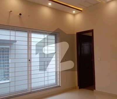 Upper Portion Of 5 Marla Is Available For Rent In Etihad Town Phase 1 - Block C, Lahore