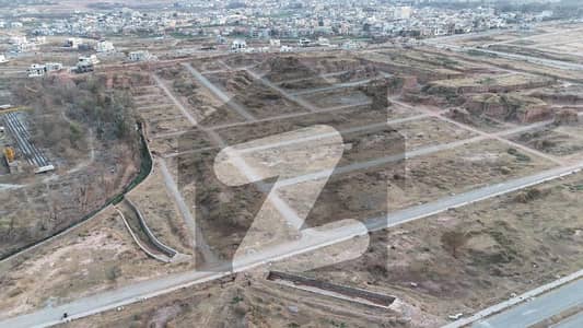 پارک انکلیو 3 پارک انکلیو,اسلام آباد میں 14 مرلہ رہائشی پلاٹ 3.75 کروڑ میں برائے فروخت۔