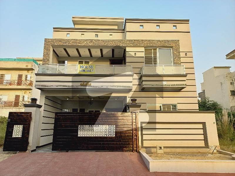 7 Marla Brand New House For Sale