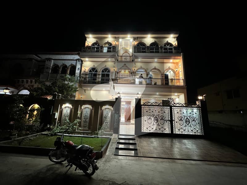 10 Marla Spanish House For Sale