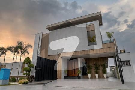 New Kanal Luxurious Stunning House For Rent In DHA Phase