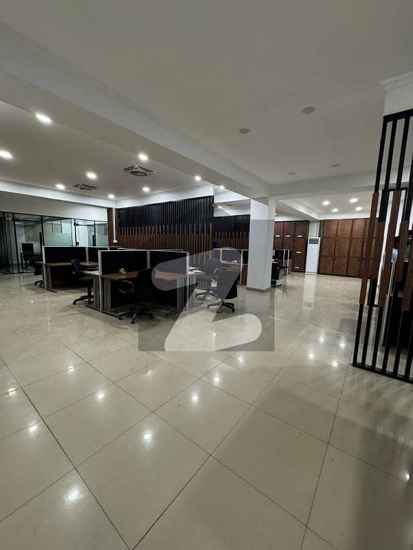 Fully Independent Furnished Office With Electricity And Services
