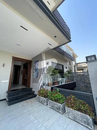 Mumtaz City 1 Kanal Ground + Basement House