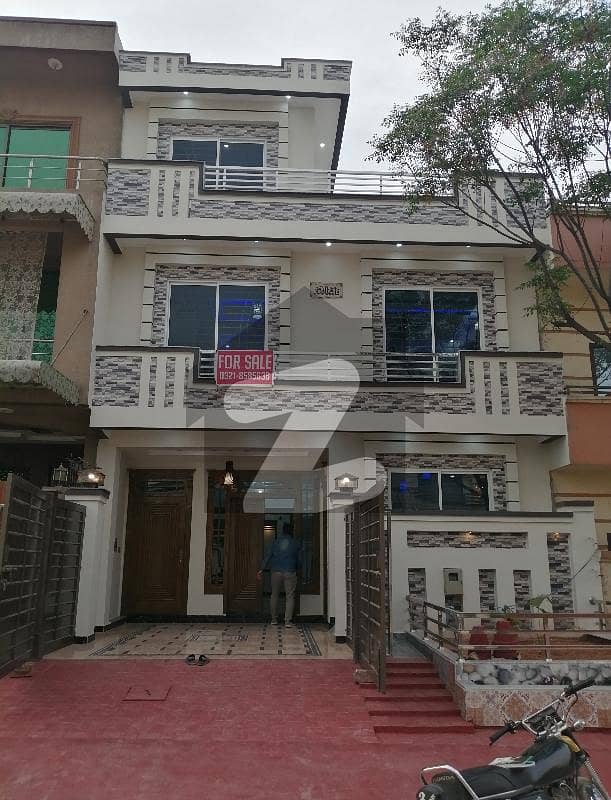 25x40 Beautifull House For Sale In G-13