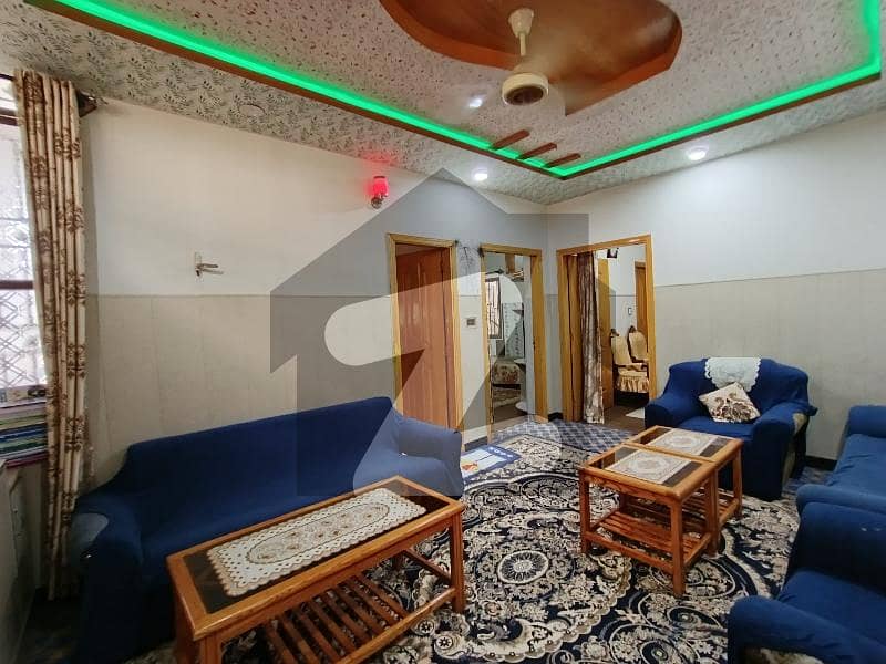 کاغان کالونی ایبٹ آباد میں 6 کمروں کا 8 مرلہ مکان 2.4 کروڑ میں برائے فروخت۔