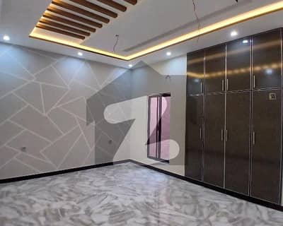 A Stunning Prime Location House Is Up For Grabs In Gulberg 3 Lahore