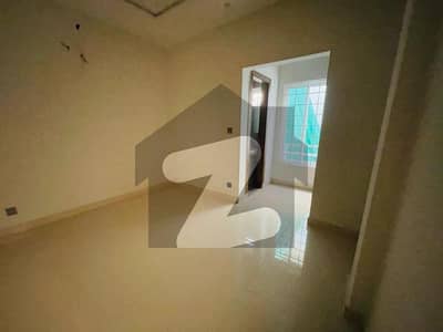 بحریہ ٹاؤن فیز 7 بحریہ ٹاؤن راولپنڈی,راولپنڈی میں 2 کمروں کا 12 مرلہ زیریں پورشن 65.0 ہزار میں کرایہ پر دستیاب ہے۔
