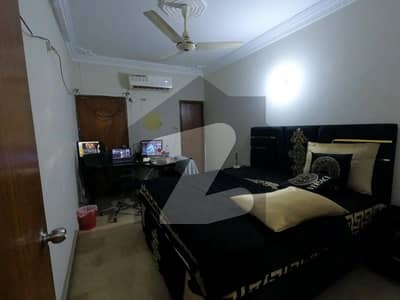 In   Nishat Commercial Area Flat For sale Sized 900 Square Feet