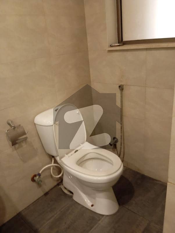 1233 Square Feet Flat In Zarkon Heights Is Available