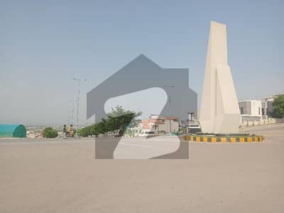 Soth Face, Johar Boulevard 1 Kanal Level And Beautiful Plot At A Very Reasonable Price