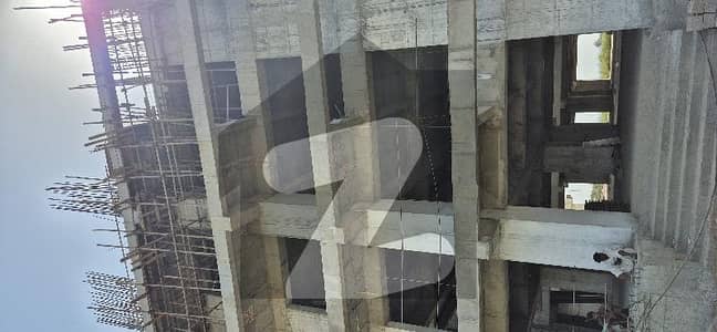 Luxury 3 bedroom apartment in Askari Tower