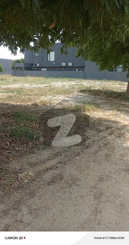 X Block Facing DHA Complex 1 Kanal Plot