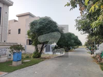 5 Marla Plot 972 T NEXT TO CORNER DP POOL CLEAR Available For Sale In DHA Phase 7