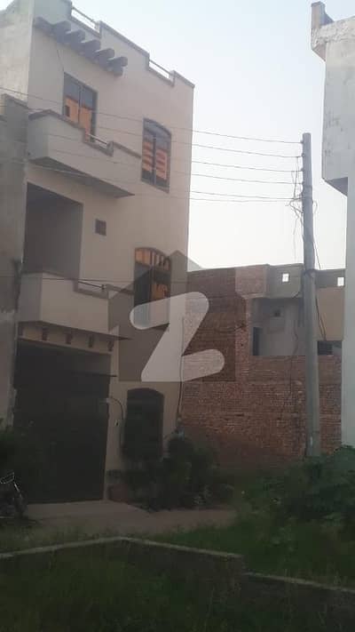 3.30 Marla Triple Portion House for Sale in Azeem Colony