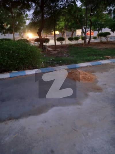 One Of The Best Location Of Meerut Society 600 Sqyrd Plot Green Belt Facing.