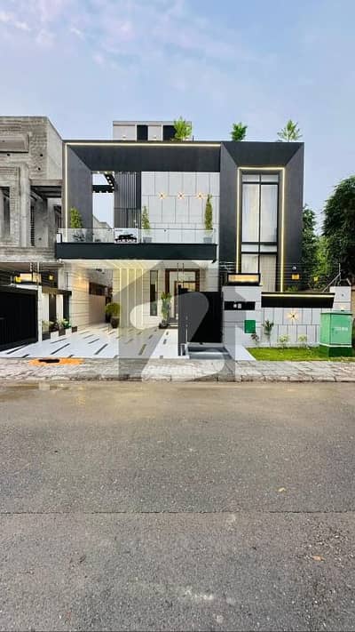 A PRIME LOCATION 1O. 66 MARLA HOUSE FOR SALE IN GULBAHAR BLOCK SECTOR C BAHRIA TOWN LAHORE