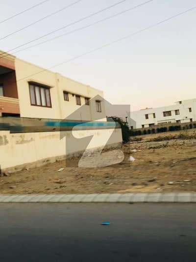 ڈی ایچ اے فیز 6 ڈی ایچ اے ڈیفینس,کراچی میں 2 کنال رہائشی پلاٹ 14.5 کروڑ میں برائے فروخت۔