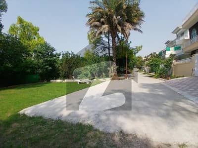 جی