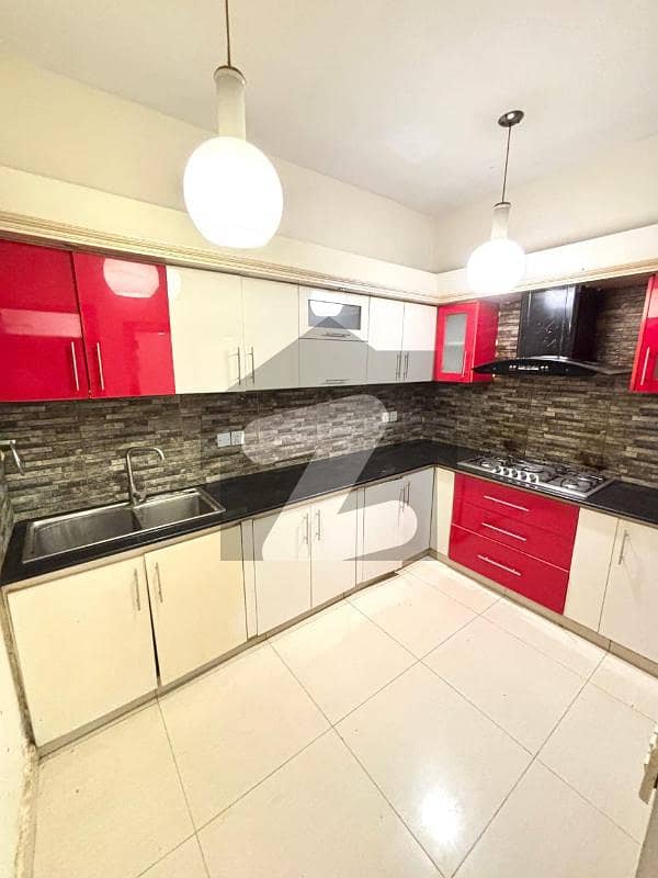 PARTIALLY SEA FACING 4 BED DRAWING APARTMENT FOR RENT