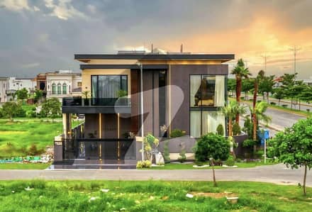 1Kanal Out Standing Top Quality Ultra Modern House Close To Dolmen Mall And Market Call More Details.