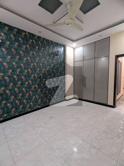 LOWER PORTION FOR RENT IN NASHEMAN IQBAL PHASE 2