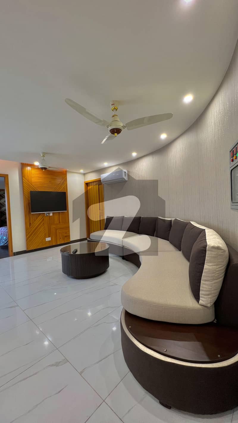 3 Beds Complete Furnished Apartment