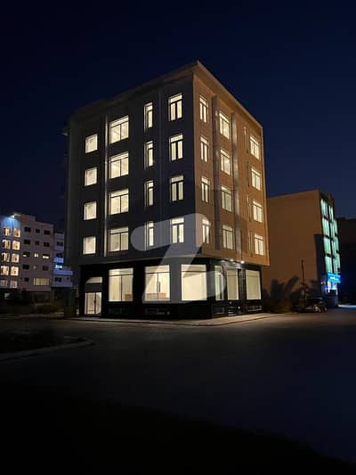 200Yards 3 sides Corner Ground + Basement for rent
