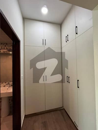 1 KANAL 3 BEDROOM UPER PORTION AVAILABLE FOR RENT