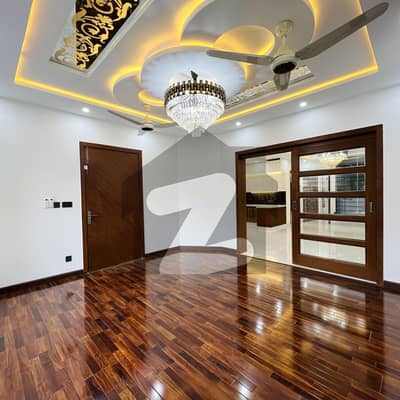 10Marla house For Sale Bahria Town Islamabad