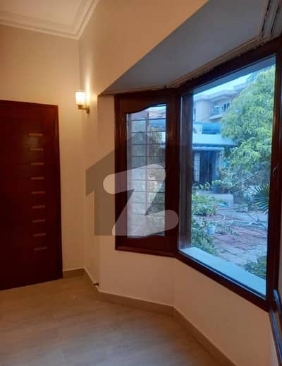 8th Central Street 940 Square Yards Single Storey House For Sale At Prime Location Of DHA Phase 2 Near Sailor Street  90x94 With A Big Lawn