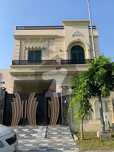 Prime Location 5 Marla House For sale In The Perfect Location Of Royal Palm City