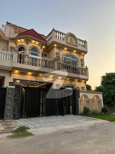 Prime Location House Of 5 Marla Is Available For Sale