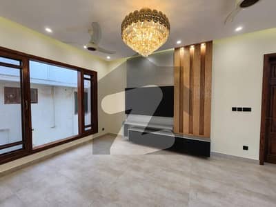 BRAND NEW 300Y DESIGNER BUNGALOW NEAR PARK AND MASJID