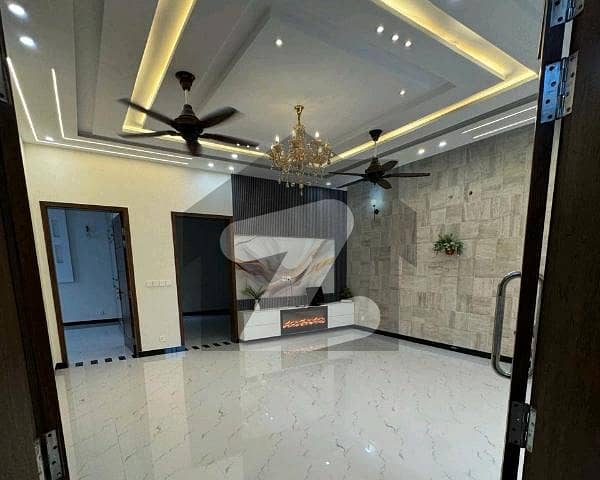 Prime Location 1 Kanal House At Highly Affordable Price