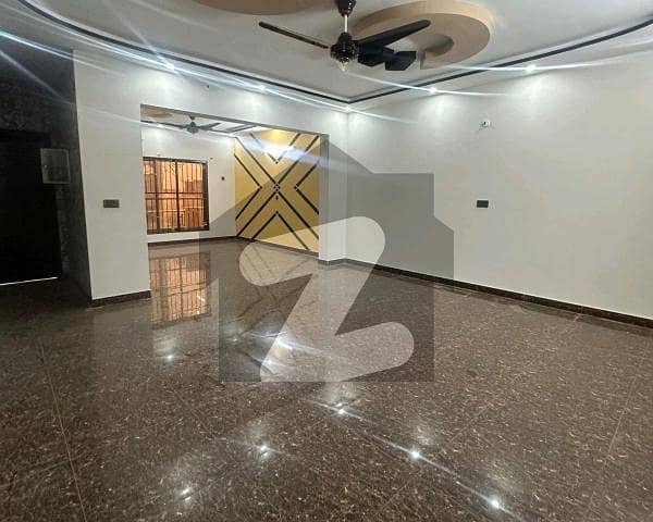 A Prime Location House Of 1 Kanal In Gulberg 3