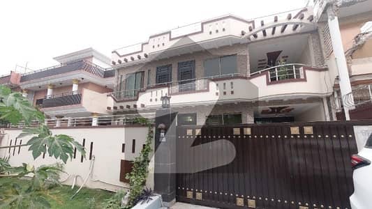 آئی ۔ 8 اسلام آباد میں 6 کمروں کا 14 مرلہ مکان 16.5 کروڑ میں برائے فروخت۔
