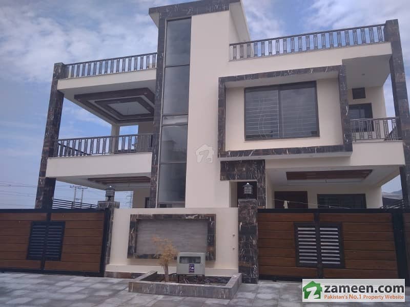E-11/1 Beautiful Double Storey House For Rent