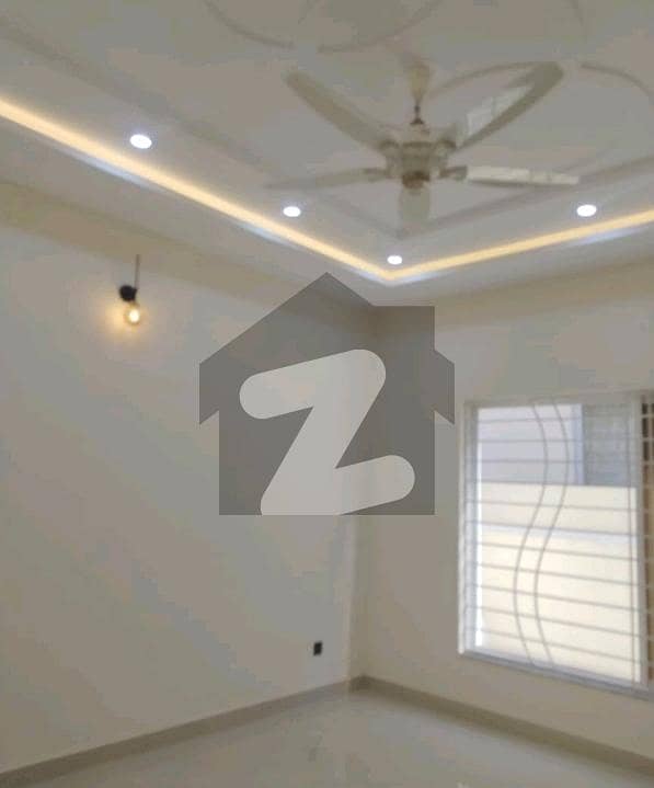 ایف ۔ 10 اسلام آباد میں 8 کمروں کا 2 کنال مکان 37.0 کروڑ میں برائے فروخت۔