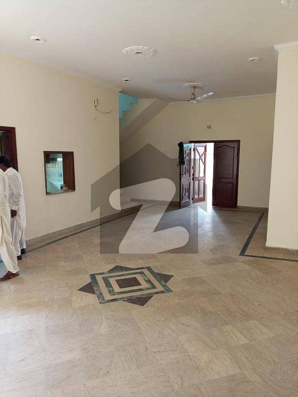 واپڈا ٹاؤن فیز 1 واپڈا ٹاؤن,لاہور میں 4 کمروں کا 1 کنال زیریں پورشن 1.5 لاکھ میں کرایہ پر دستیاب ہے۔