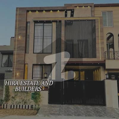 5 Marla Prime Located Modern Design House For Sale In DHA Lahore