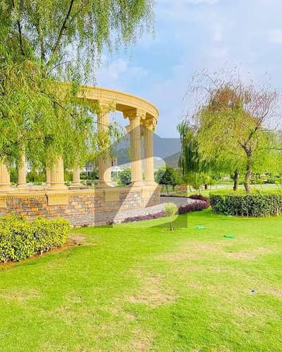 بی