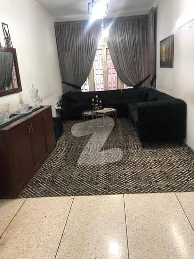 گلشنِ اقبال - بلاک 5 گلشنِ اقبال,گلشنِ اقبال ٹاؤن,کراچی میں 4 کمروں کا 16 مرلہ بالائی پورشن 1.25 لاکھ میں کرایہ پر دستیاب ہے۔