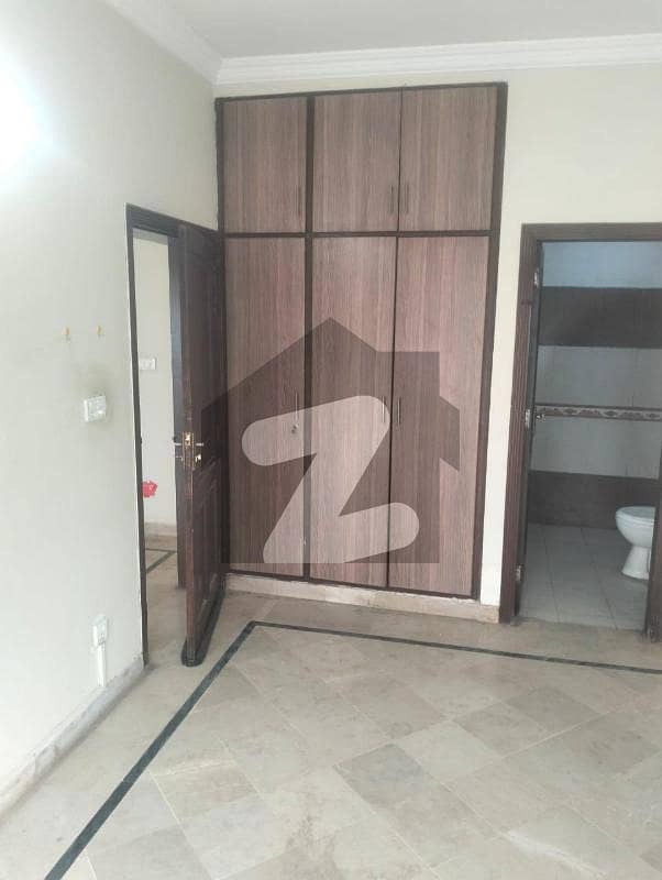 G-13 Upper Portion Available For Rent Nearest All Facilities