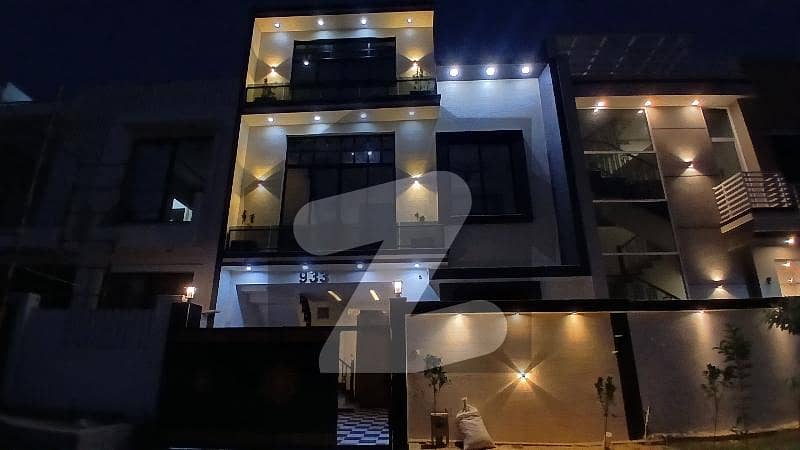 DESIGNER HOUSE FOR SALE.