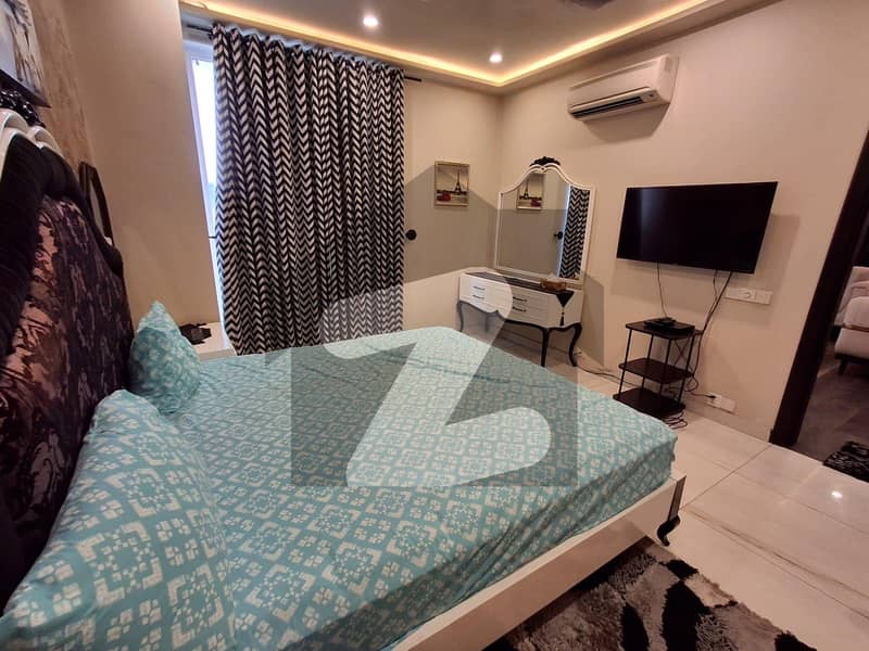 Luxury apartment 8 Marla Gulberg Lahore