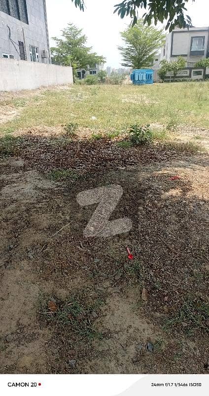 "Y" Block top location plot for sale