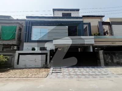 Spacious Prime Location House Is Available In Nespak Scheme Phase 3 For sale