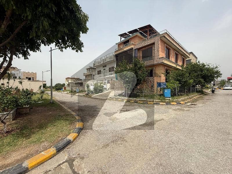 F-17 T&T 30X60 POSSESSION PLOT FOR SALE